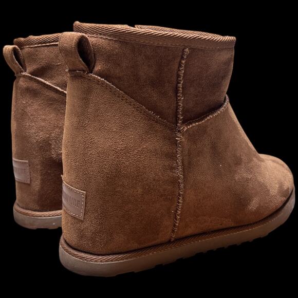 CUSHIONAIRE Kenzie W 8.5 Suede Tan Platform Booties Hidden Wedge Extra Height - Picture 5 of 14